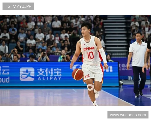 NBA球星与中国球员的对决:技术风格与文化碰撞的精彩瞬间